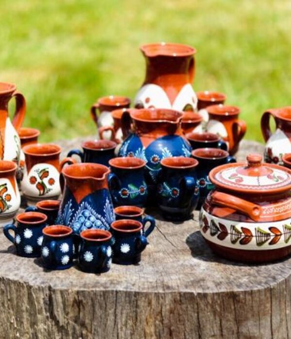 ceramic-pottery-at-horezu-640