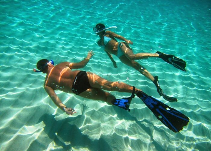 Snorkelling cruise