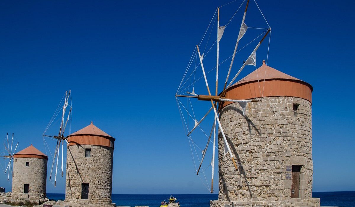 3 Windmills Rhodes